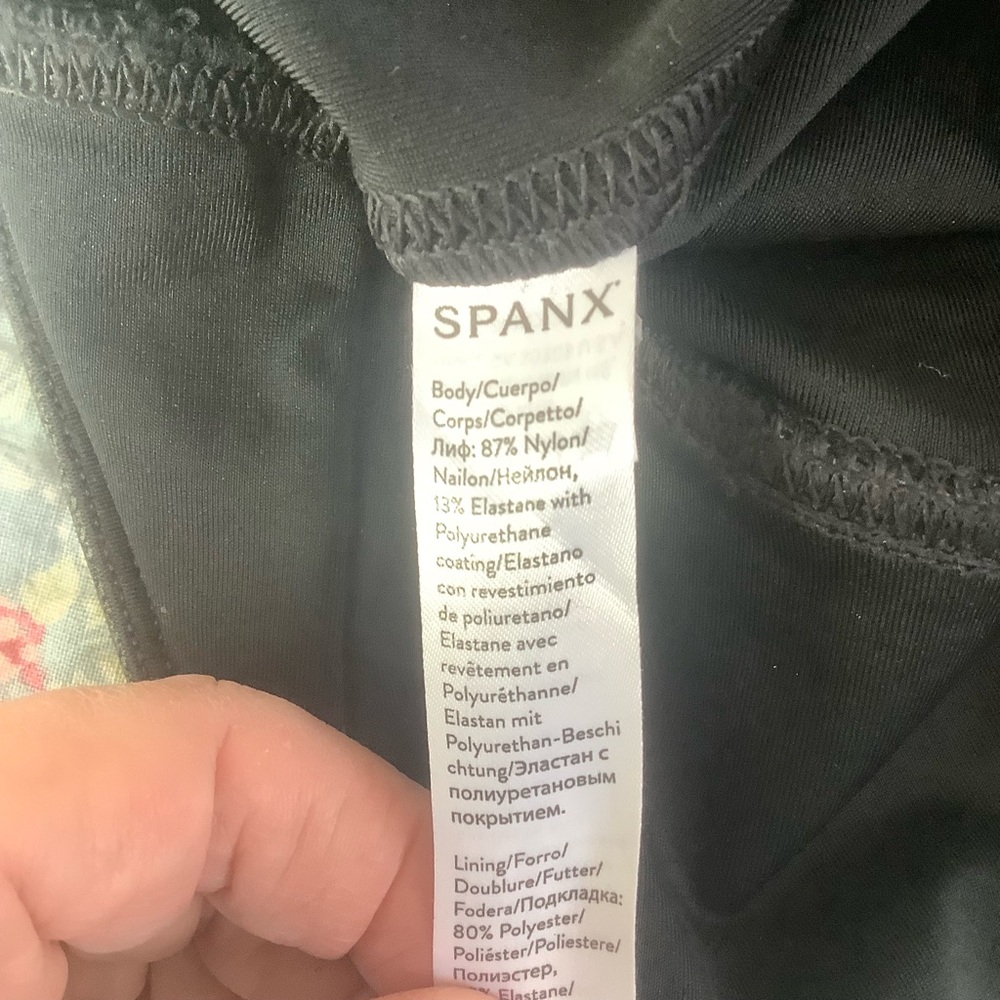 Spanx Faux Leather Shiny Ready To Wow Leggings Size Medium Black Stretch Shaping - Picture 12 of 13